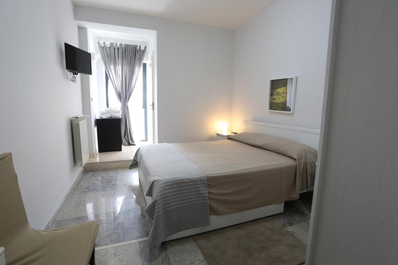 Bed and Breakfast Santoronzo Turi Exterior foto